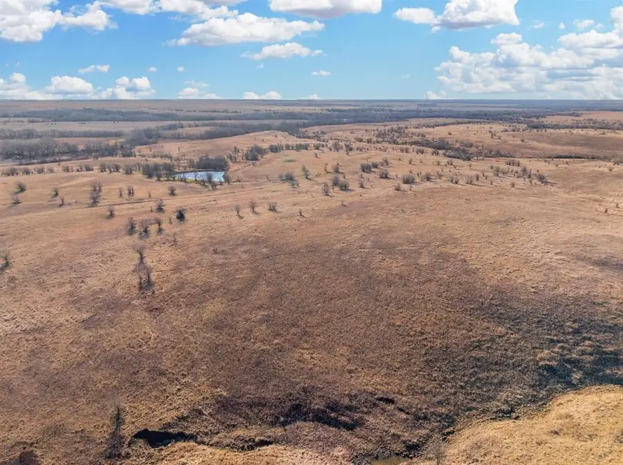 0000 Limestone Rd, Howard, KS 67349 - #2