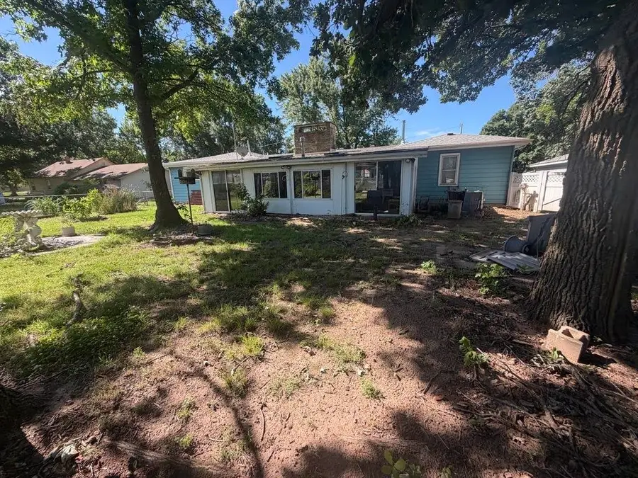418 W Walnut, Argonia, KS 67004 - #2