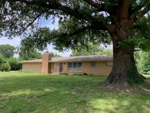 400 Normandy, Newton, KS 67114 - #2