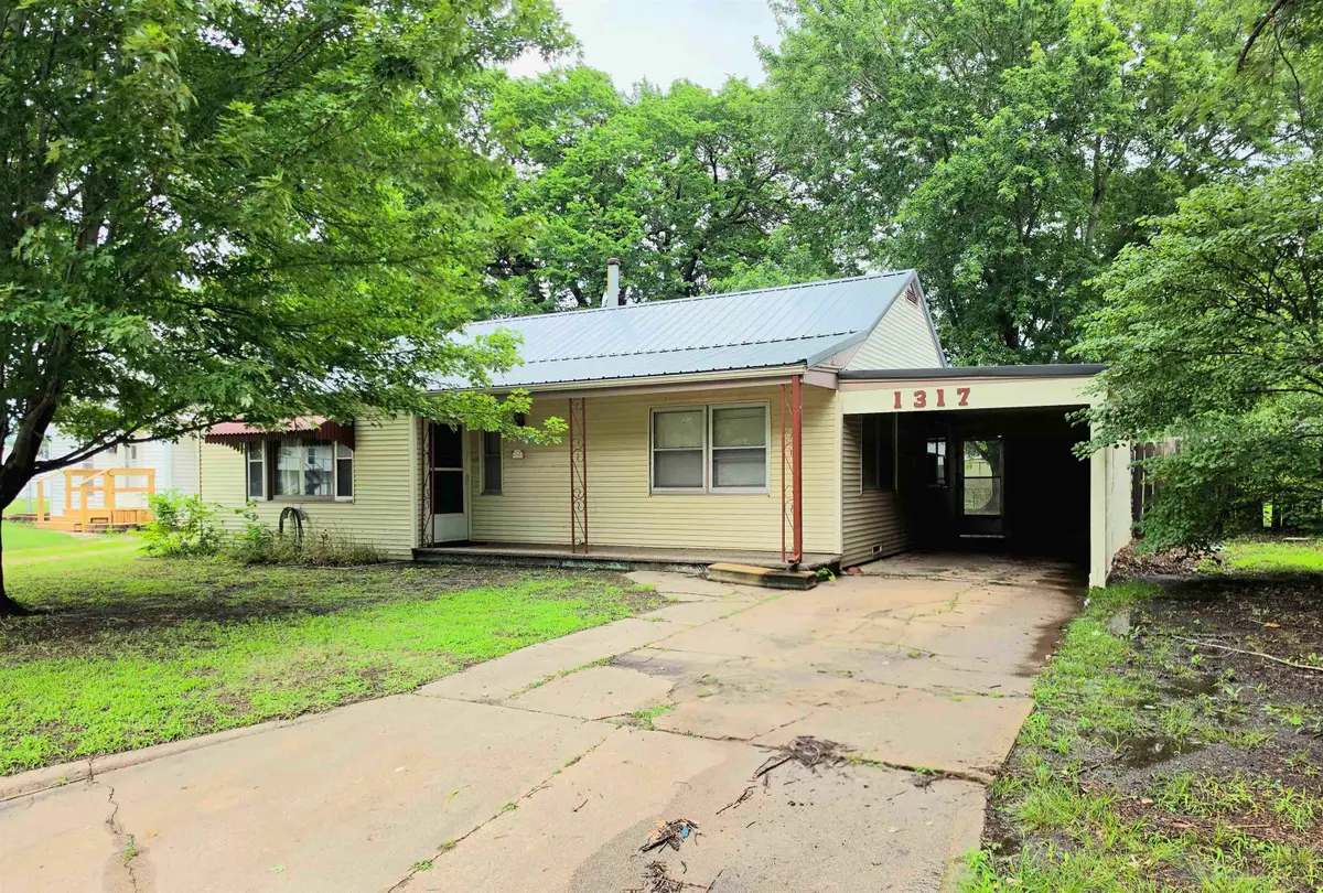 1317 N B, Wellington, KS 67152 - #1