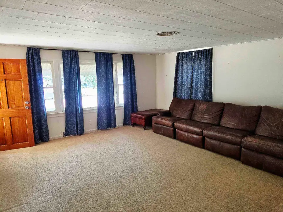 1317 N B, Wellington, KS 67152 - #2