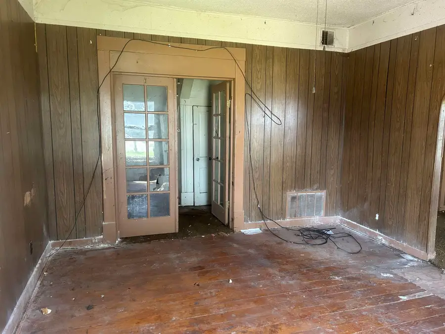 1316 N A, Wellington, KS 67152 - #3