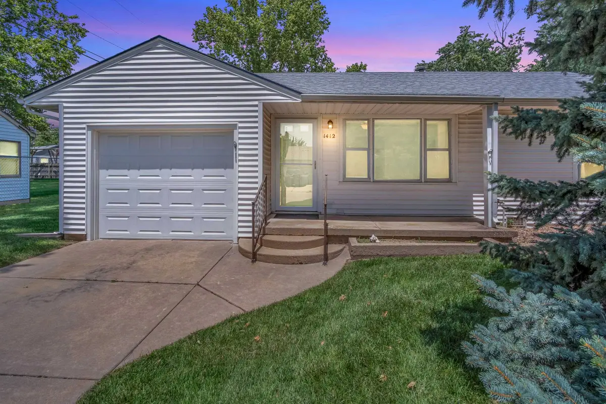 1412 W 8th St, Newton, KS 67114 - #1