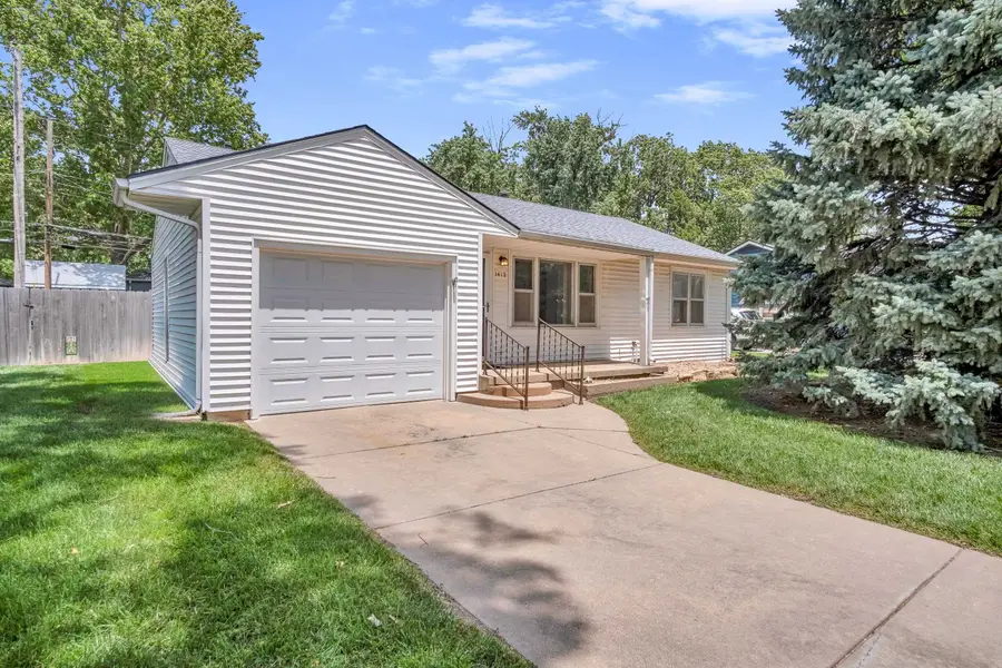 1412 W 8th St, Newton, KS 67114 - #2