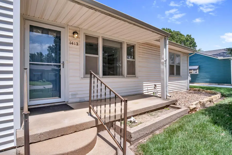 1412 W 8th St, Newton, KS 67114 - #3