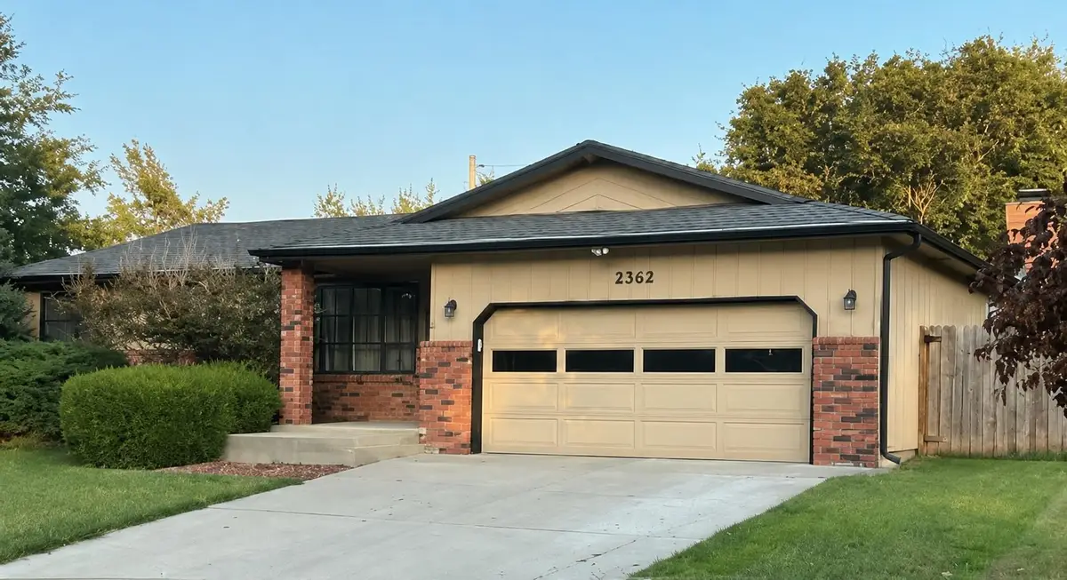 2362 Georgetown Rd, Salina, KS 67401 - #1