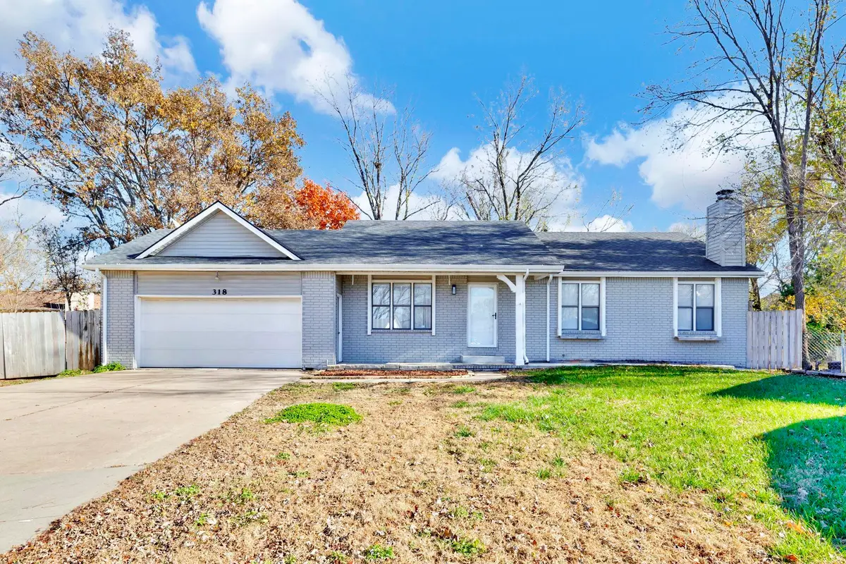 318 S Countryside, Andover, KS 67002 - #1