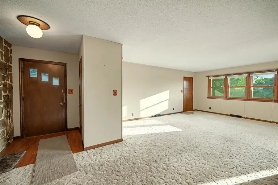 515 N Pine St, Lindsborg, KS 67456 - #3
