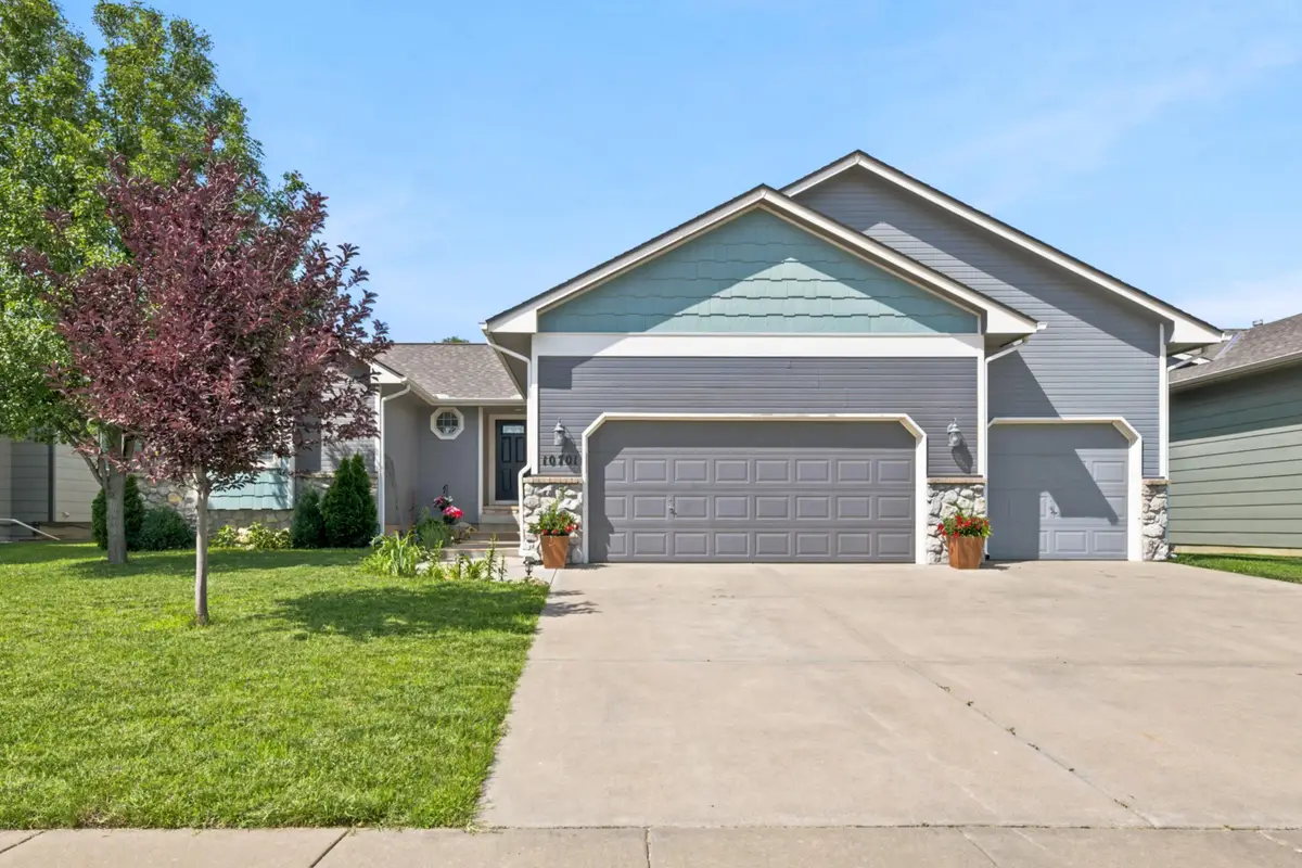 10701 W Dallas, Wichita, KS 67215 - #1