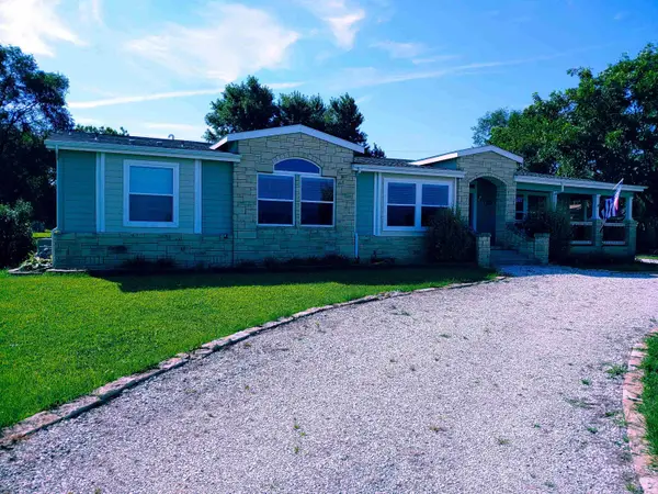 104 N Mulberry, Dexter, KS 67038