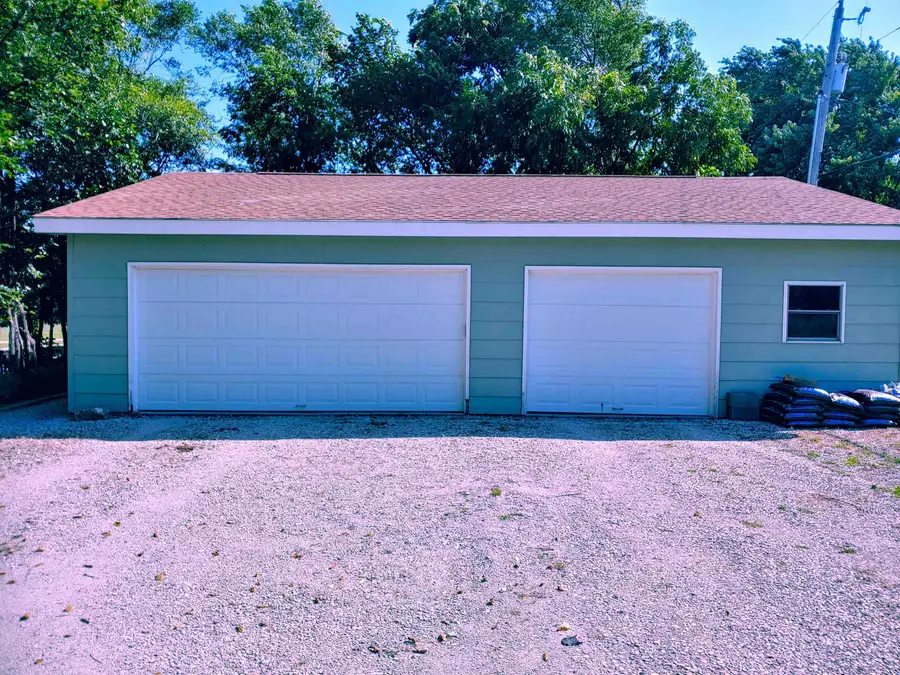 104 N Mulberry, Dexter, KS 67038 - #2