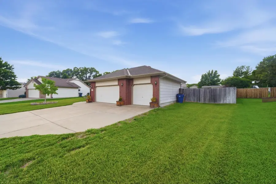941 Sandalwood, Wichita, KS 67230 - #3