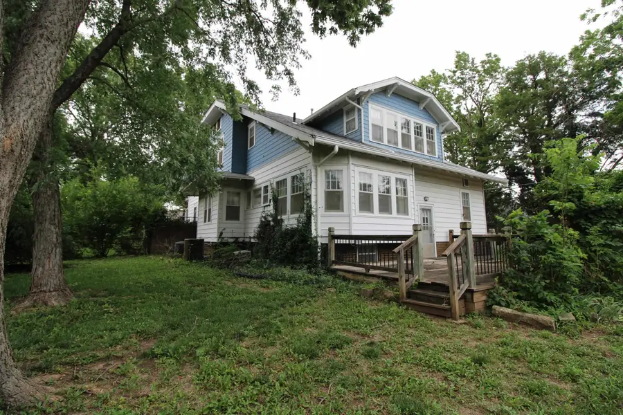 823 W Pine Ave, El Dorado, KS 67042 - #2