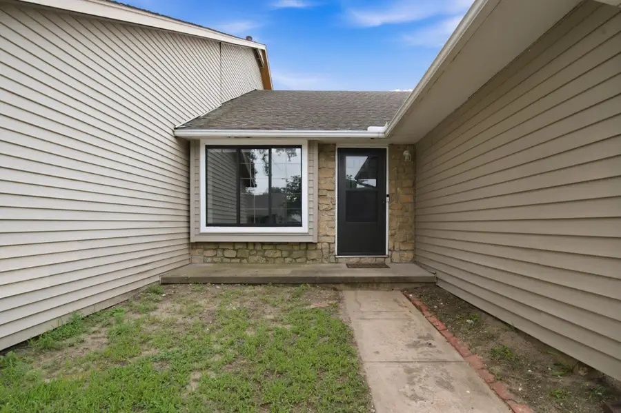 2547 S Yellowstone Ct, Wichita, KS 67215 - #2