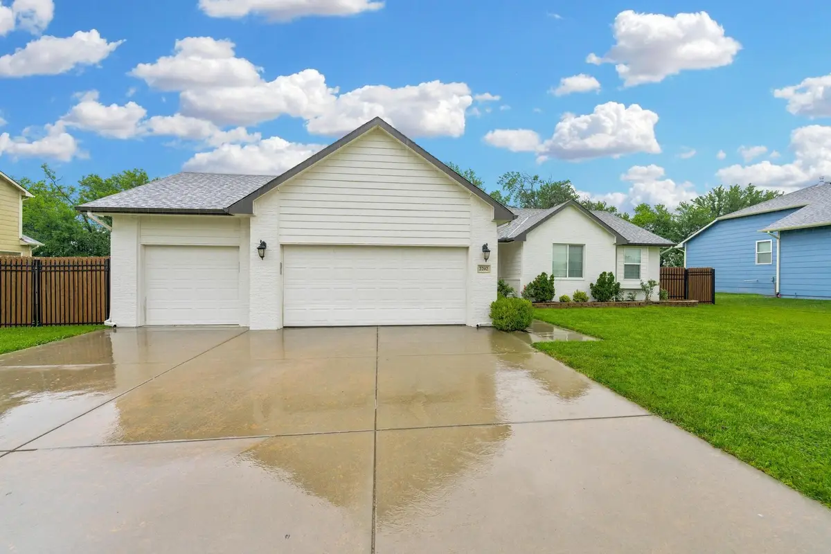 2202 S Cranbrook, Wichita, KS 67207 - #1