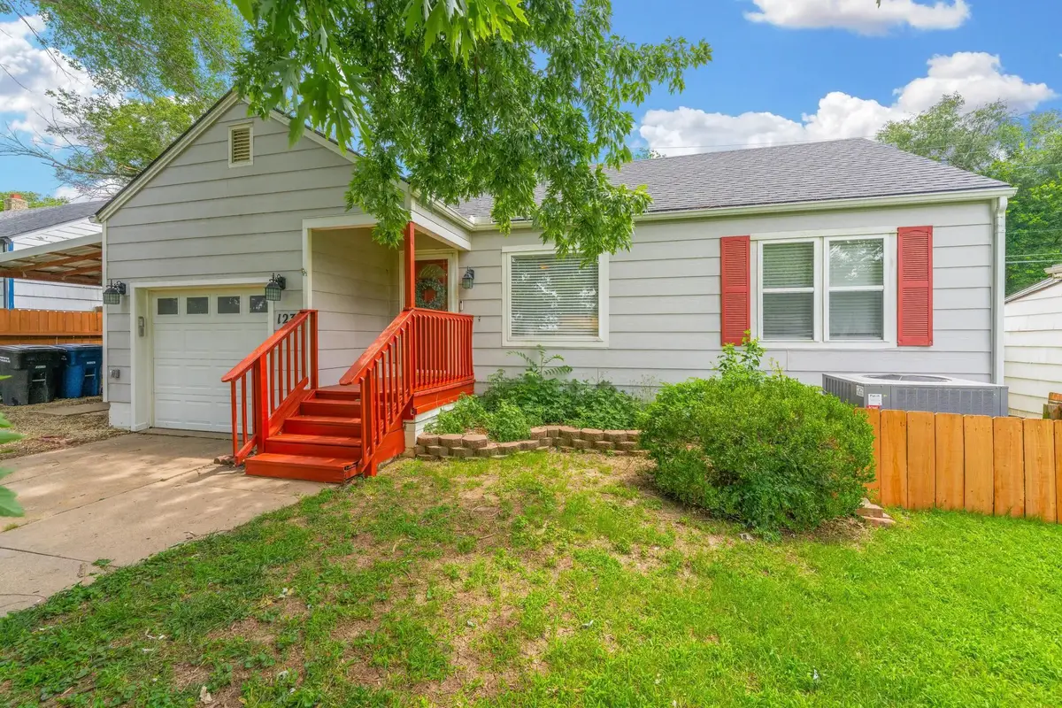 1230 N Bobbie St, Augusta, KS 67010 - #1