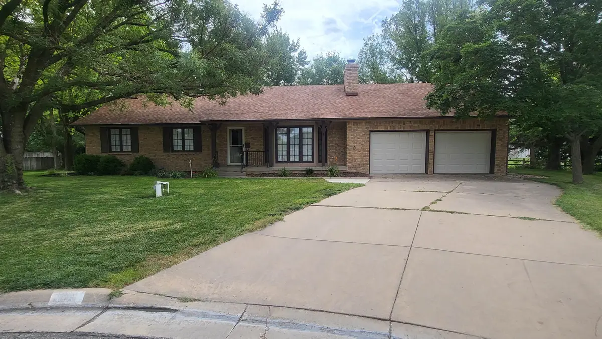 840 Trinity Court, Newton, KS 67114 - #1