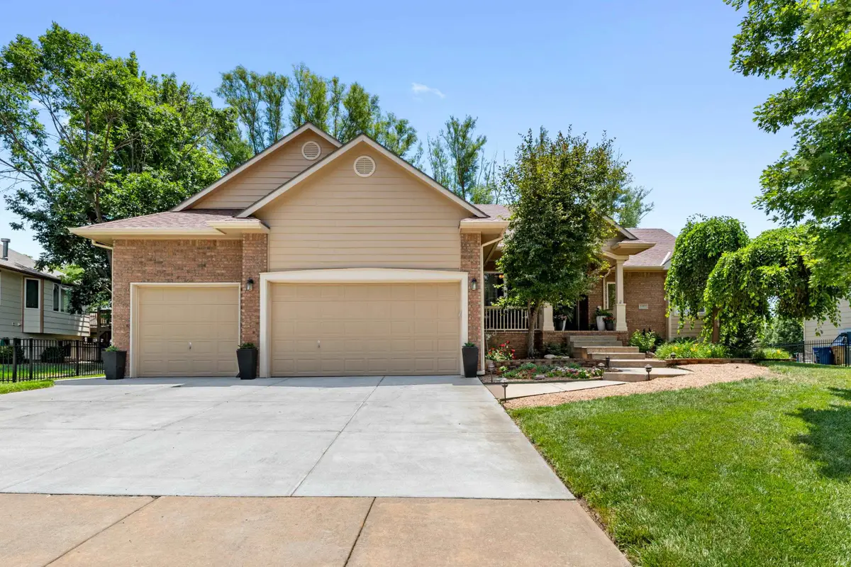 1405 E Hidden Ridge Ct, Derby, KS 67037 - #1