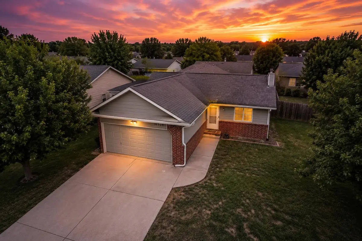 10939 W Dora Ct, Wichita, KS 67209 - #1
