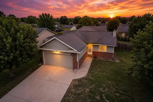 10939 W Dora Ct, Wichita, KS 67209