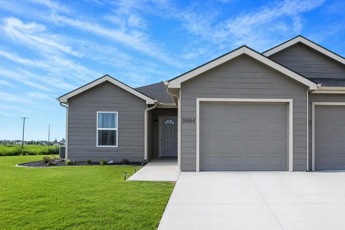3004 Fountain, Salina, KS 67401 - #1