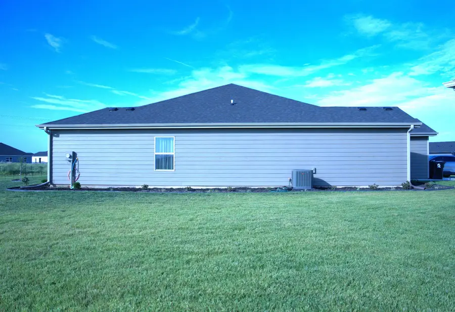 3004 Fountain, Salina, KS 67401 - #2