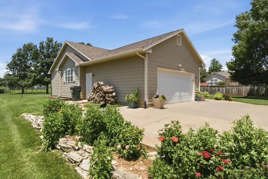 303 N Pacific St, Oxford, KS 67119 - #3