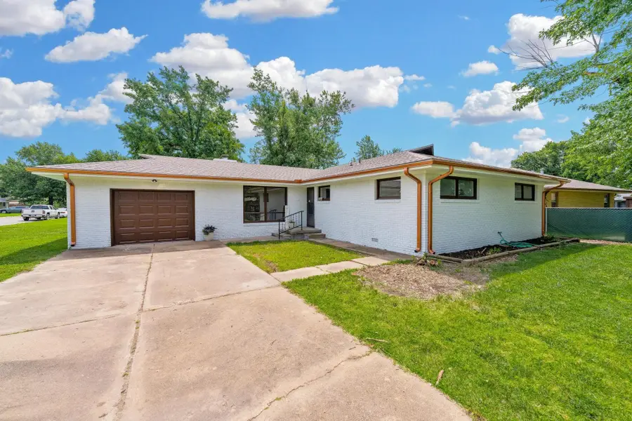 409 N Woodlawn, Wellington, KS 67152 - #3