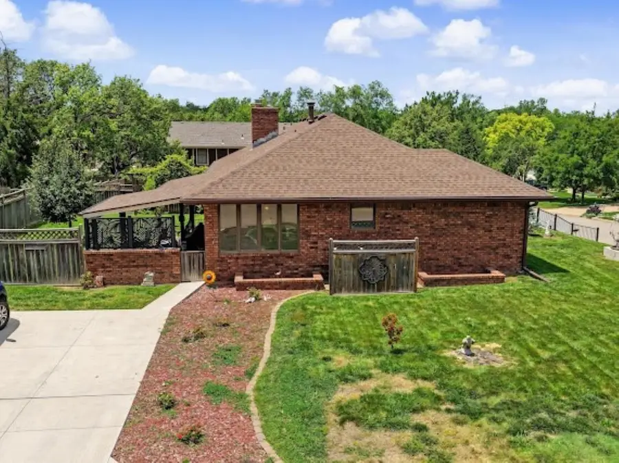 2530 Argonne Dr., Salina, KS 67401 - #2