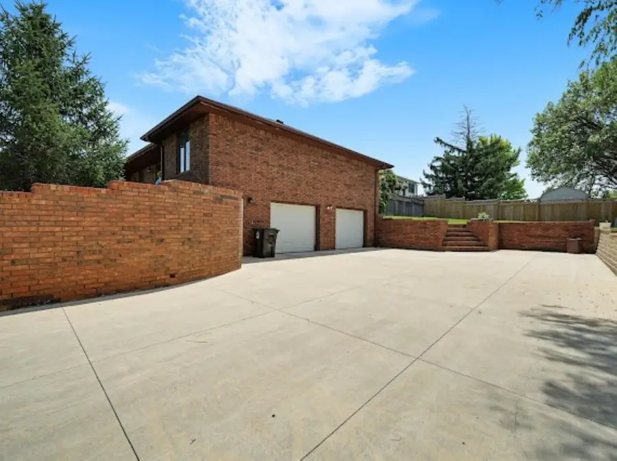 2530 Argonne Dr., Salina, KS 67401 - #3