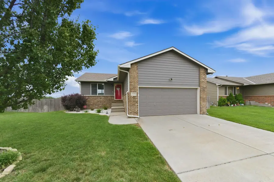 2653 E Spring Hill Ct, Goddard, KS 67052 - #2