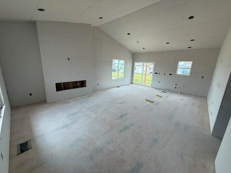 8997 E Joshua St, Bel Aire, KS 67226 - #2