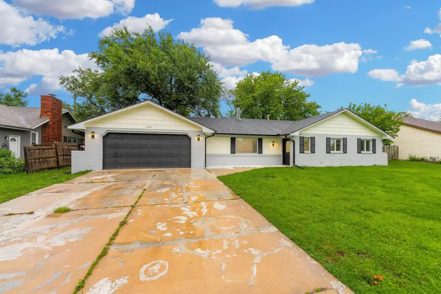 218 Aaron Dr, Andover, KS 67002 - #2