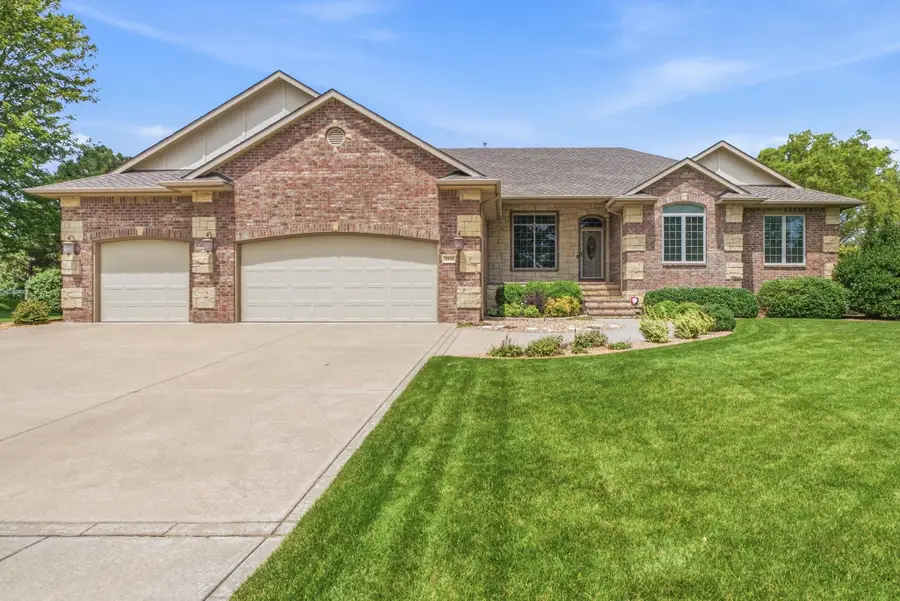 3131 N Den Hollow St, Wichita, KS 67205 - #2