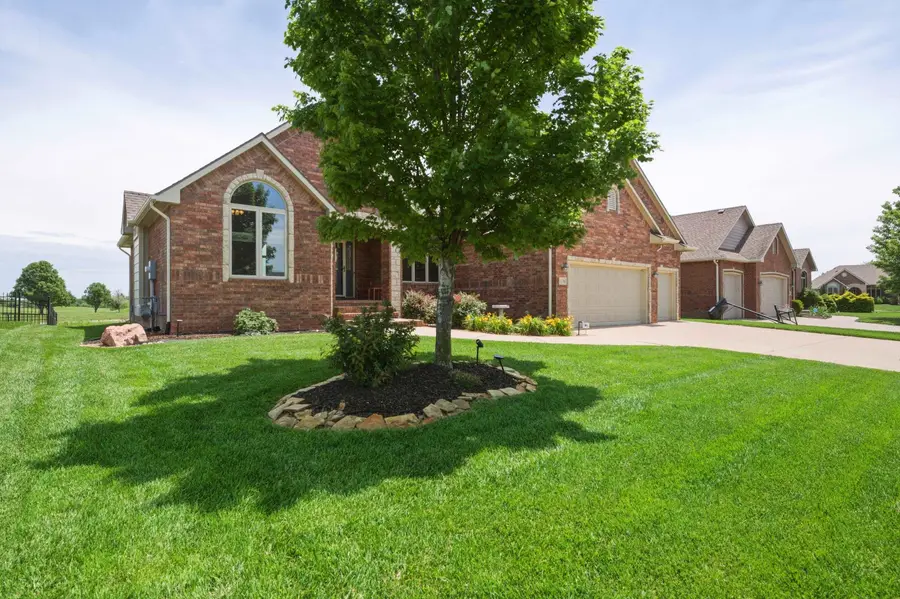 2138 S Sierra Hills Circle, Wichita, KS 67230 - #2