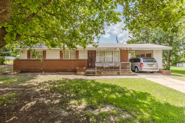 2613 Fairmount, Wichita, KS 67220