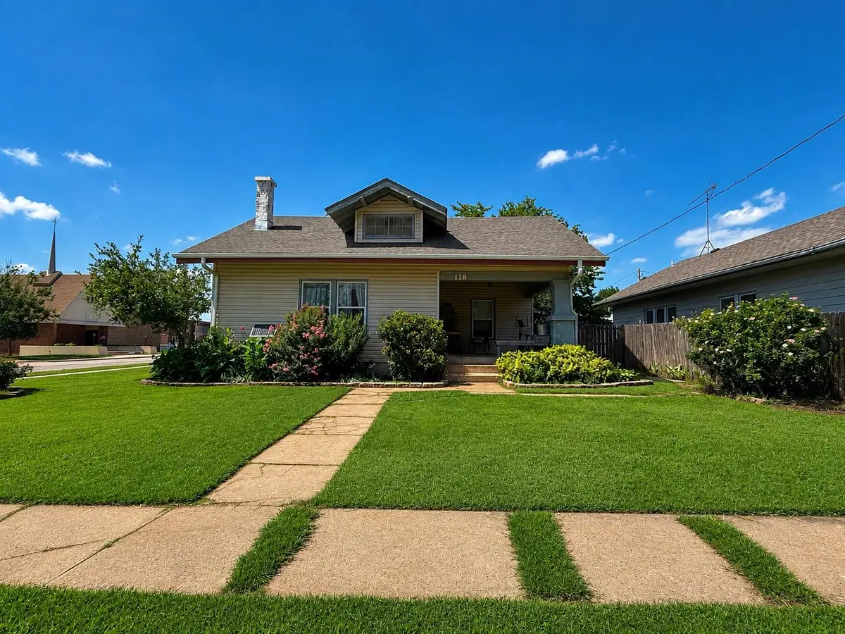 118 W 1st Avenue, Caldwell, KS 67022 - #1