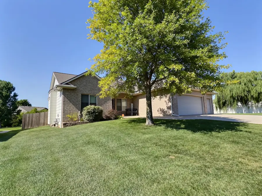 936 E Moss Wood, Derby, KS 67037 - #3
