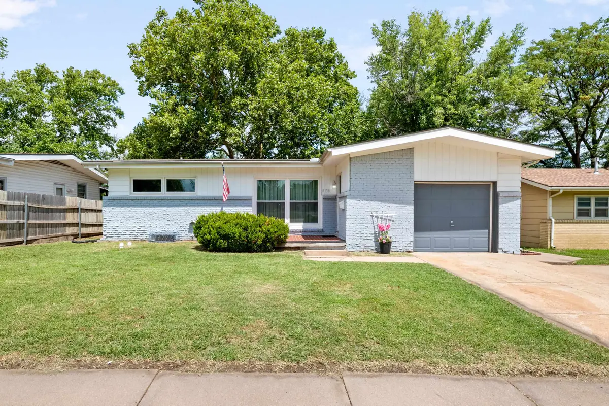 8138 E Levitt Dr, Wichita, KS 67207 - #1