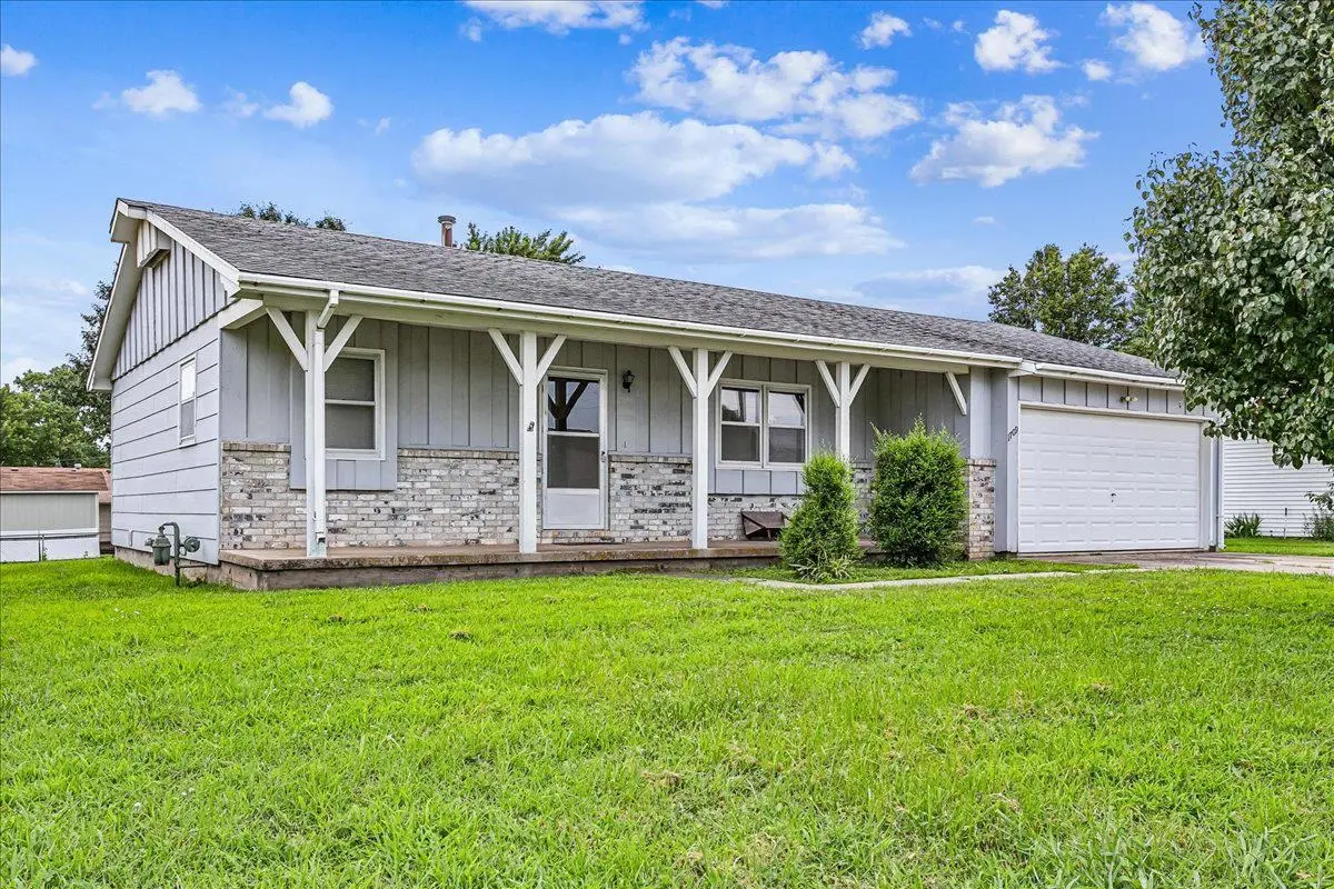 1709 W 5th Ave, El Dorado, KS 67042 - #1