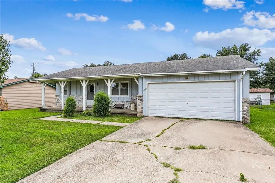 1709 W 5th Ave, El Dorado, KS 67042 - #2