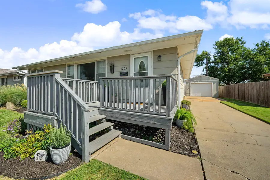 1009 E Claflin Ave, Salina, KS 67401 - #3