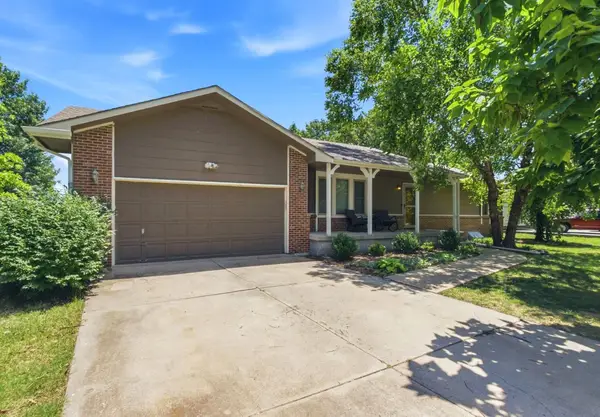 2002 Marc, Andover, KS 67002