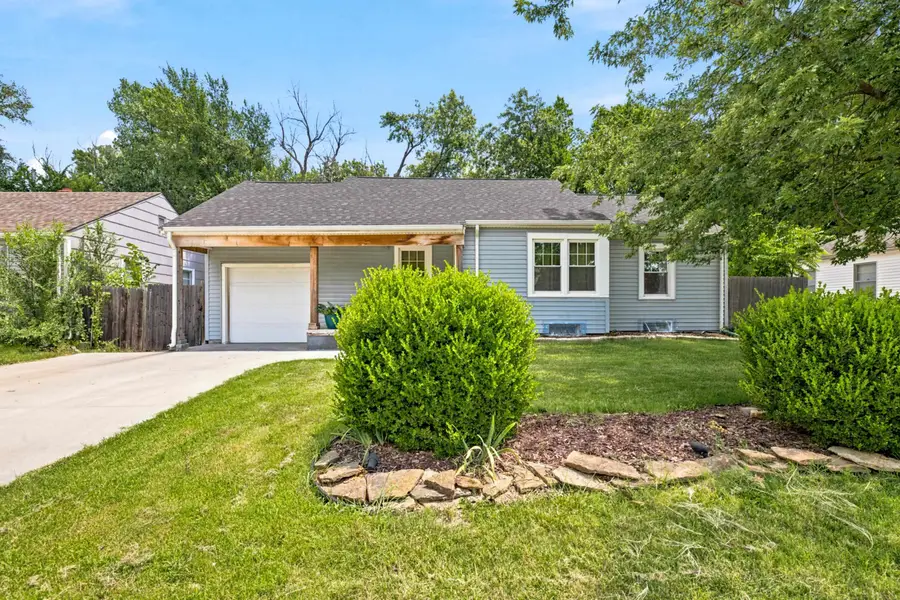 826 Parkwood, Wichita, KS 67208 - #2