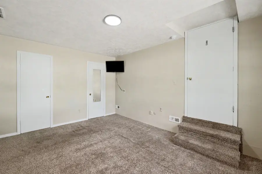 2232 S Estelle, Wichita, KS 67211 - #2