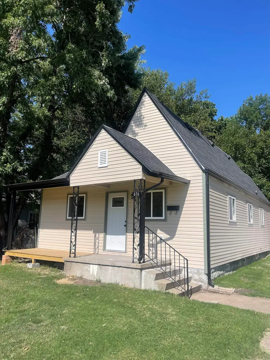 616 N Madison Ave, Wichita, KS 67214 - #3