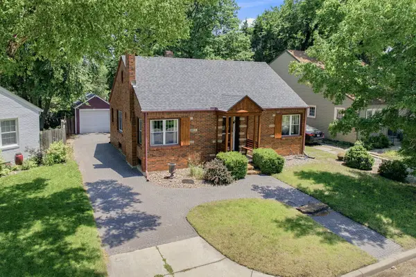 1456 N Woodrow Ct, Wichita, KS 67203