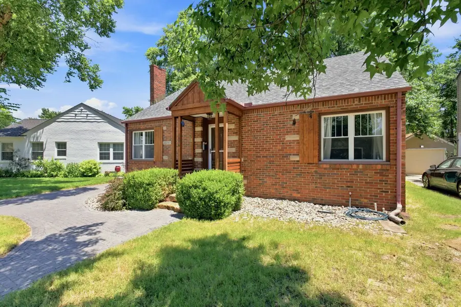 1456 N Woodrow Ct, Wichita, KS 67203 - #3