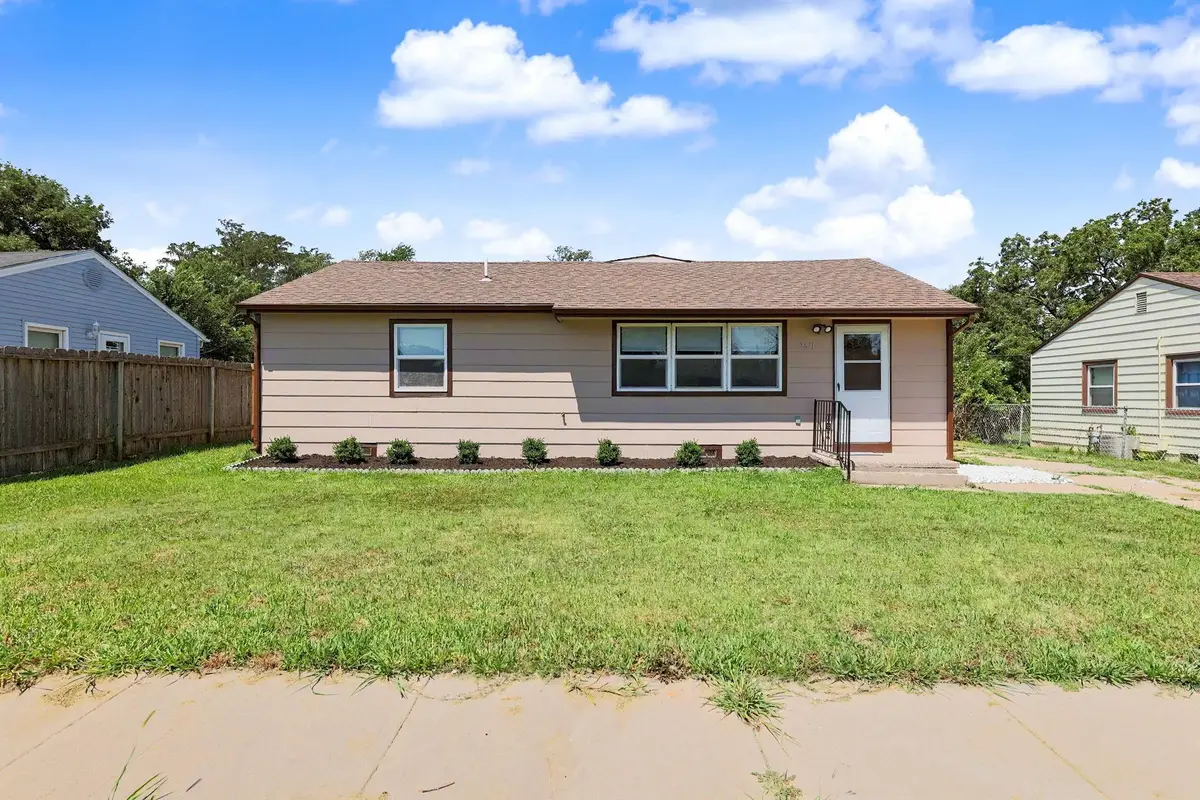2611 N Lorraine Ave, Wichita, KS 67219 - #1