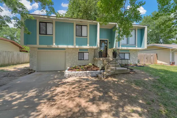 610 E Campus St, Wichita, KS 67216
